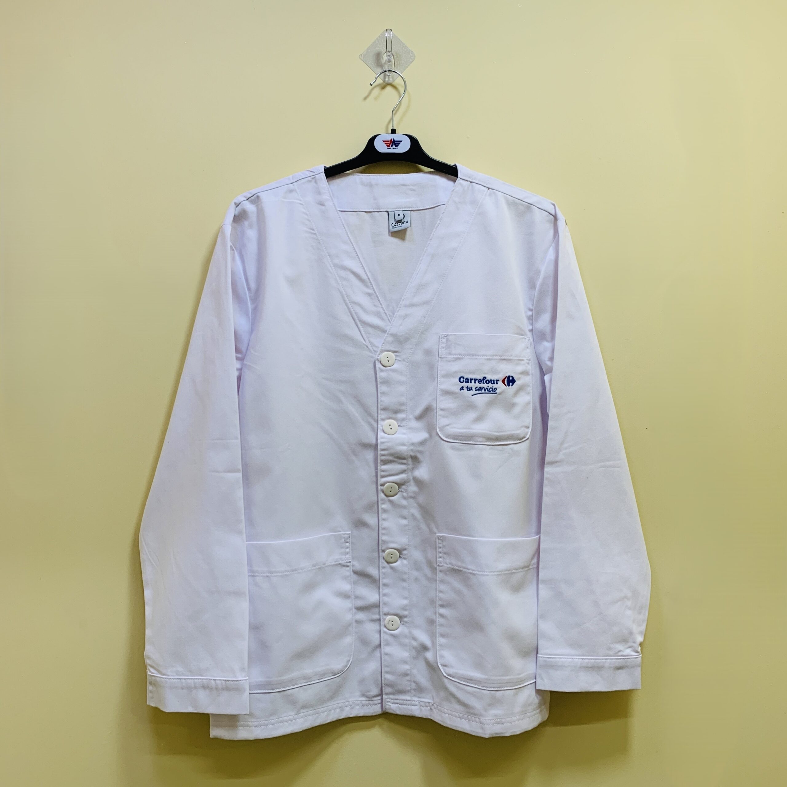 White long-sleeve work shirt with chest pocket – M&A Sourcing Ltd.