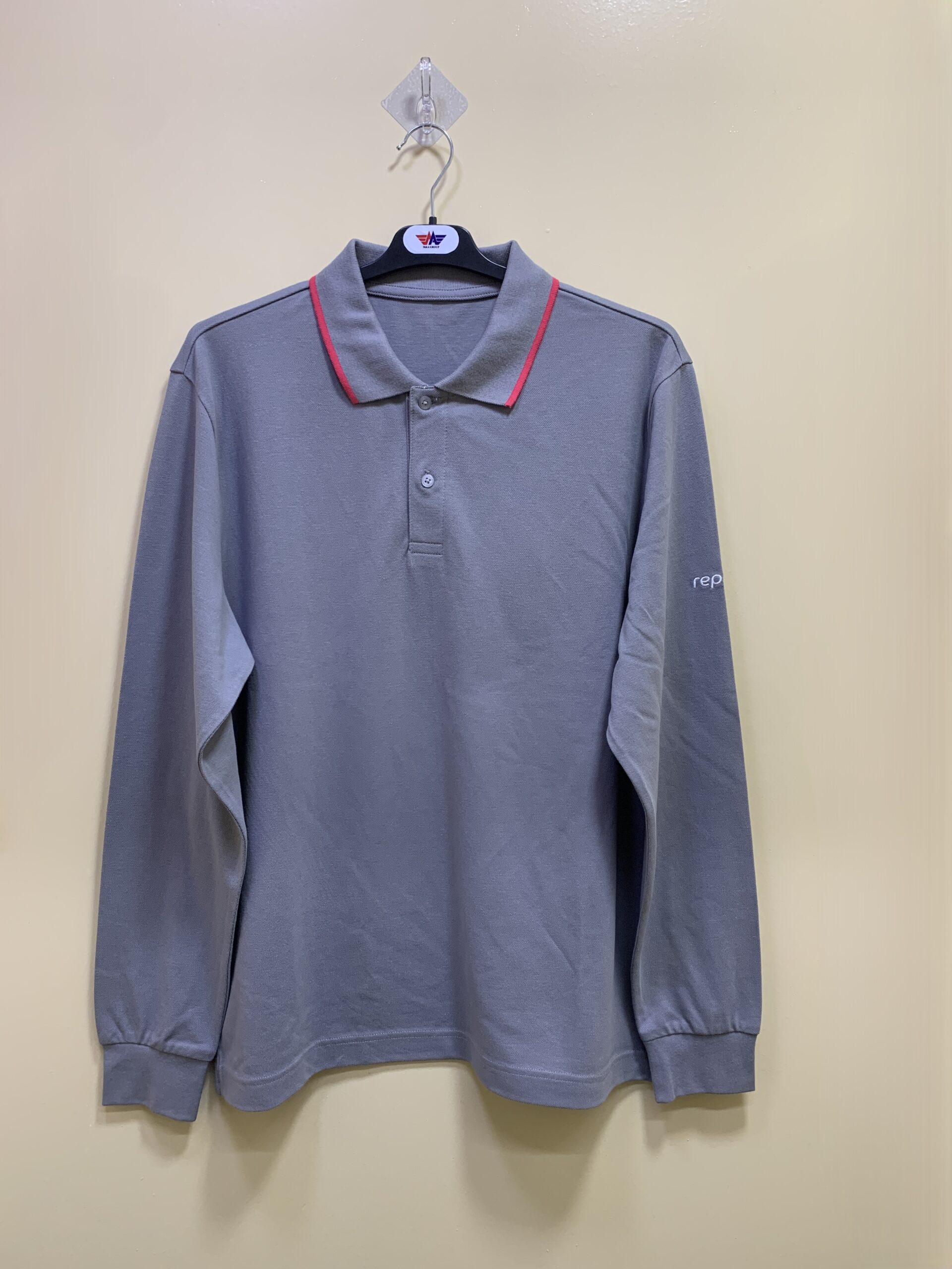 Grey long-sleeve polo shirt with red collar trim – M&A Sourcing Ltd.